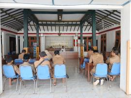 Rakor Rutin Pamong Kalurahan Pringombo Mangayubagya Yuswa Dalem